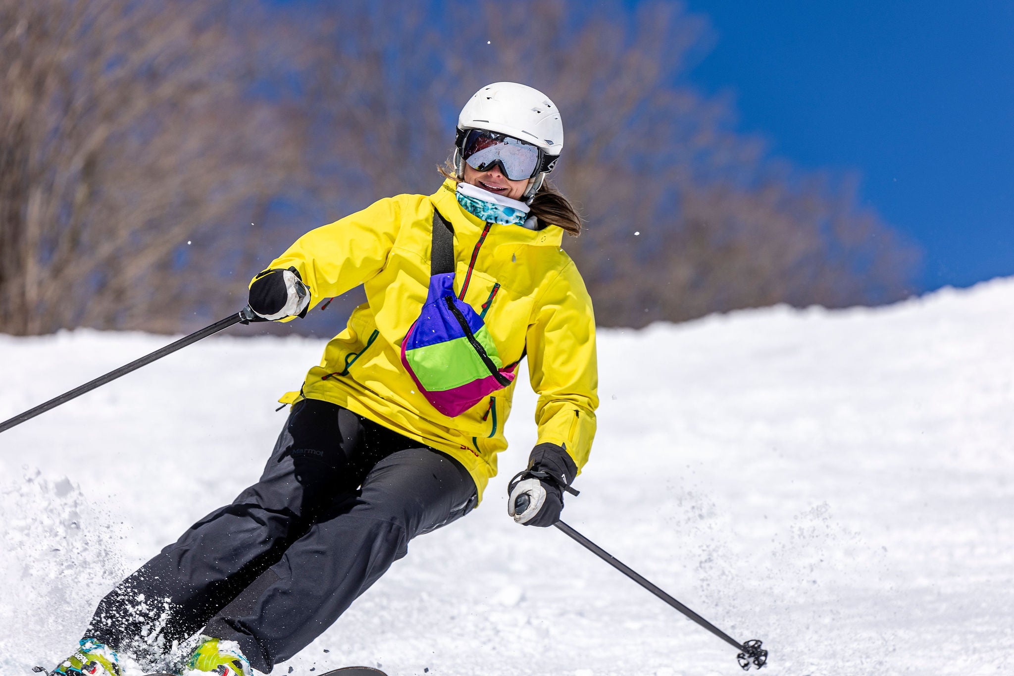 Fanny pack fashion skiing